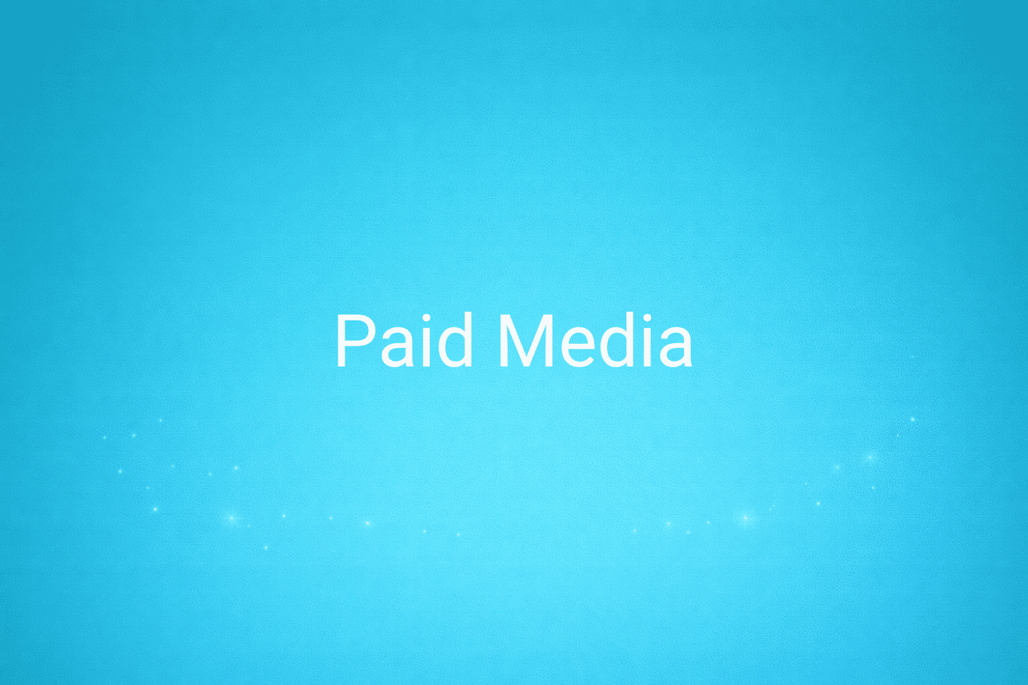 Illustration minimaliste sur fond bleu avec texte "Paid Media", définition liée à la catégorie Stratégie Marketing du glossaire marketing de M-Twice