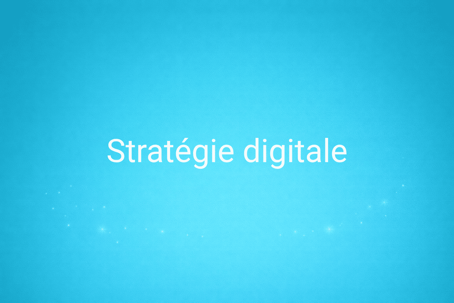 Illustration minimaliste sur fond bleu avec texte "Stratégie digitale", définition liée à la catégorie Stratégie Marketing du glossaire marketing de M-Twice